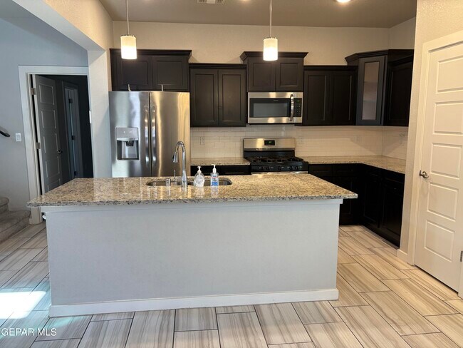 Photo - 11571 Leonor Duran St