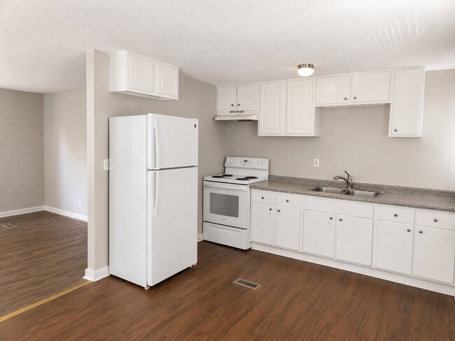 Photo - 3483 Lawton Rd