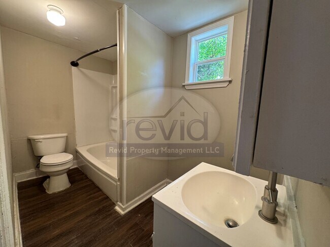 3516 Carnes Ave Unit 3516 Up