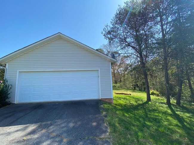 4958 Water Wheel Dr