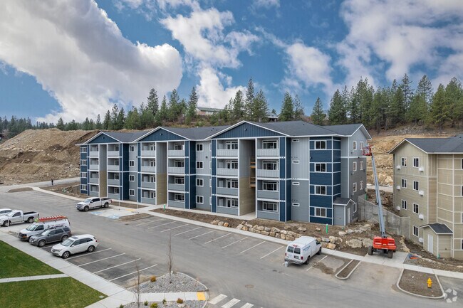 910 S Carnahan - A - Carnahan West