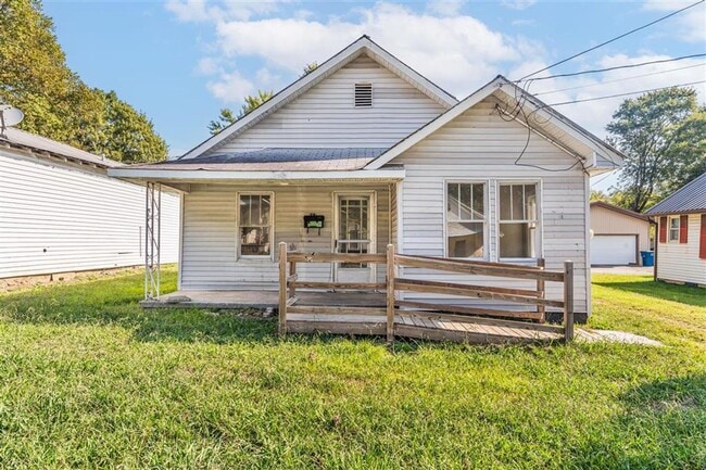 Building Photo - For Rent