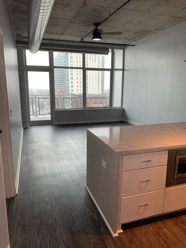 Sala de estar - 50 E 16th St Unidad 1007