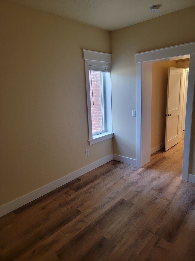 Bdrm 2 - 427 E Pine St Apartments Unit Downtown Missoula #5