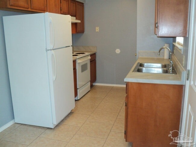 417 Oak Knoll Ln