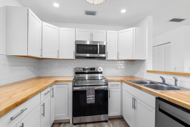 Photo - Renovated Vista Royale - Annual Condo Unit 202