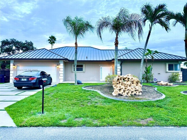 Building Photo - 17501 SW 92nd Ct Rental