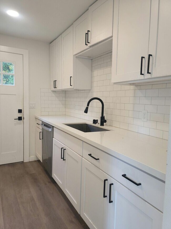 Photo - Viking Avenue 4-Plex Unit 18951