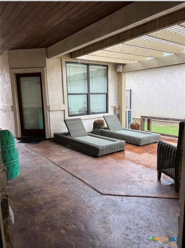 Photo - 1223 Gruene Vintage