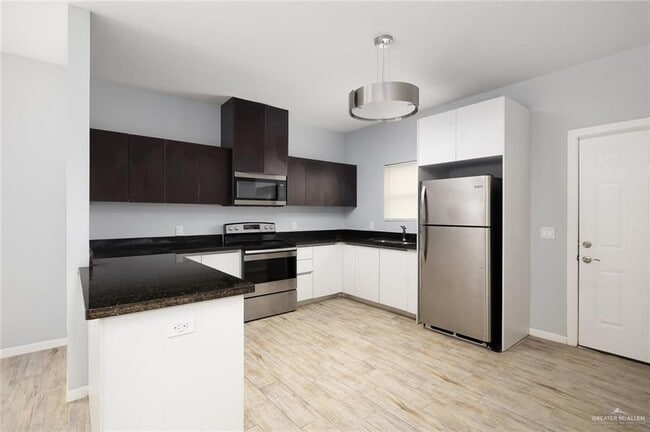 Photo - 10 Valeria St Unit 3