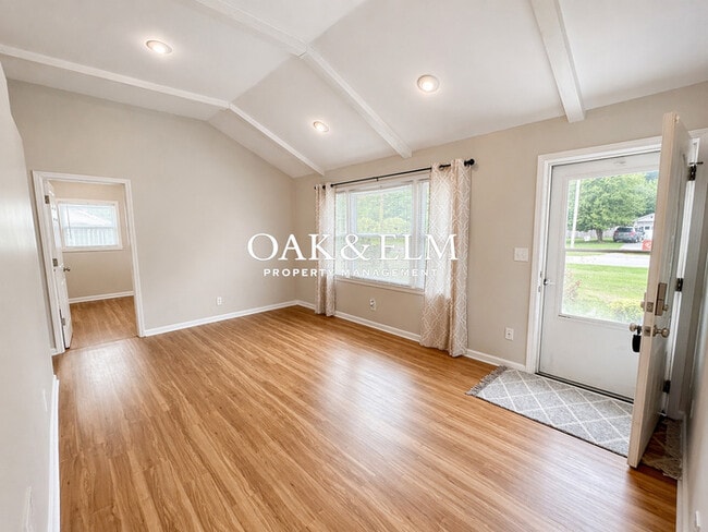 Photo - Welcome to this beautifully updated 4 bedrooms, 2 full bath, 1400 Square feet home