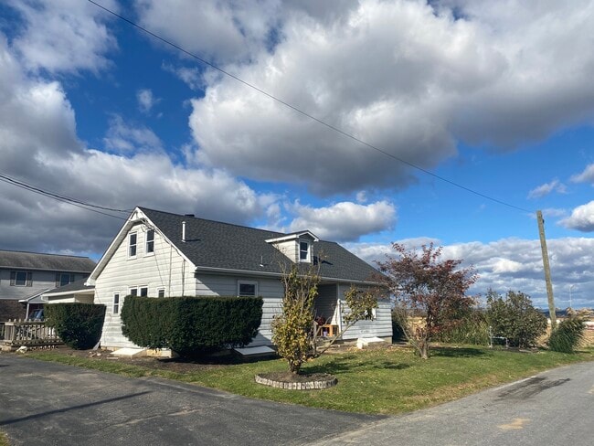 Photo - 14 Stoltzfus Ln