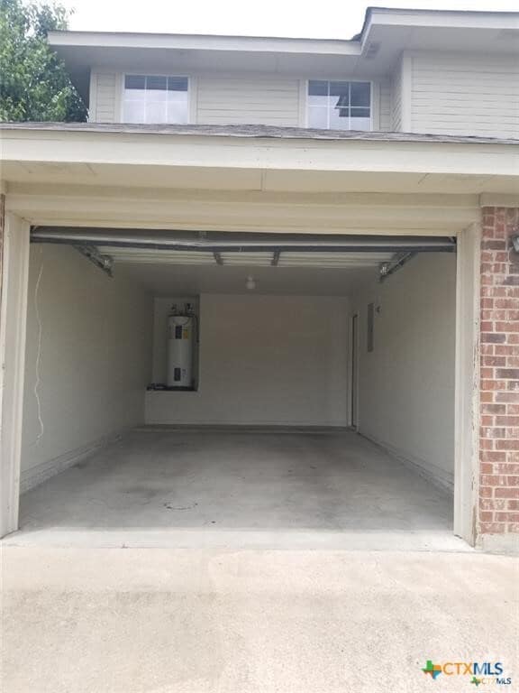 Building Photo - 2101 Jennifer Dr Rental