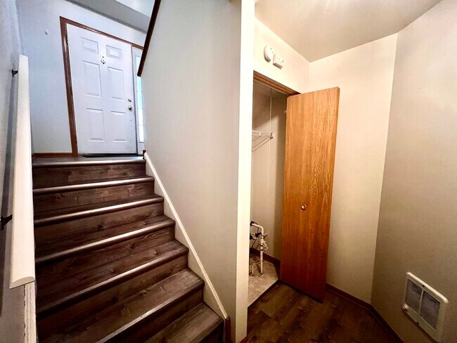 Photo - 2405 Wilton Ln