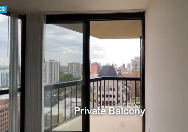 Photo - 1333 N Dearborn St