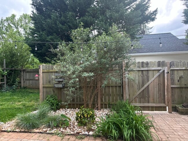 Photo - 118 Drewsbury Dr