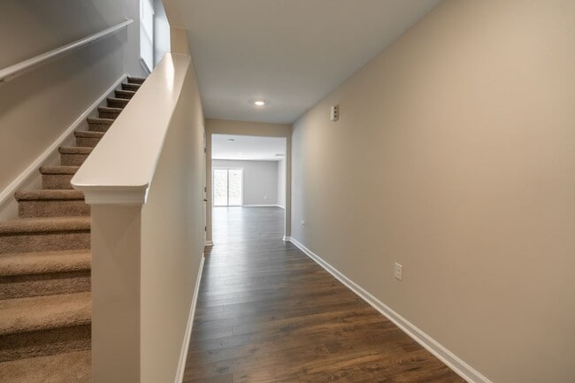 Photo - 103 Ashwood Wy