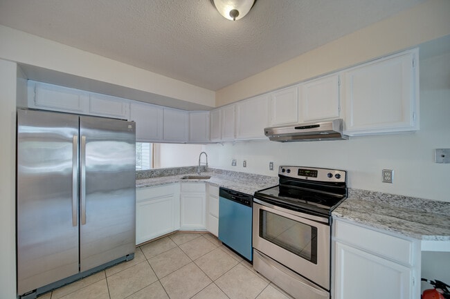 Photo - 5481 Vantage Point Rd