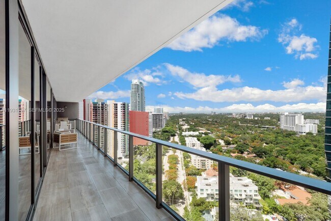 Photo - 1451 Brickell Ave Unit 2405