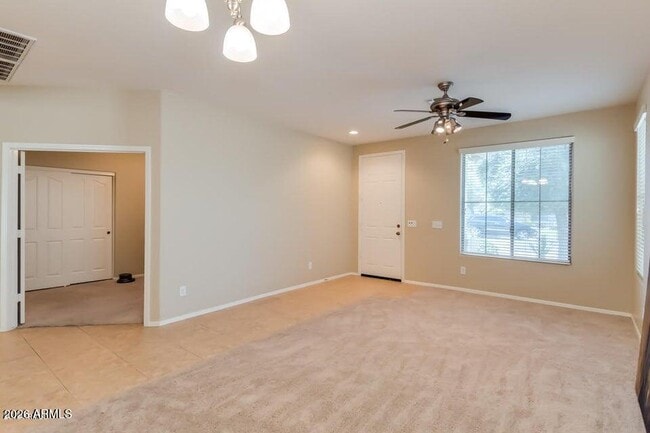 Photo - 16528 W Sherman St