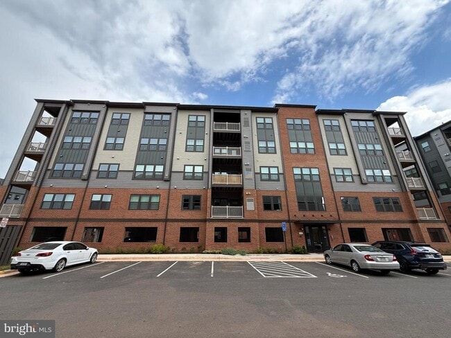 Building Photo - 4395 Peach Lily Ln Unit 303 Rental