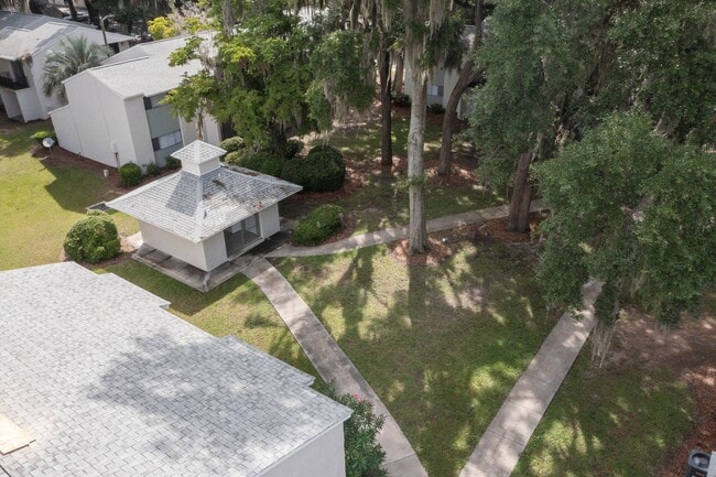 Photo - Oaks at Victory