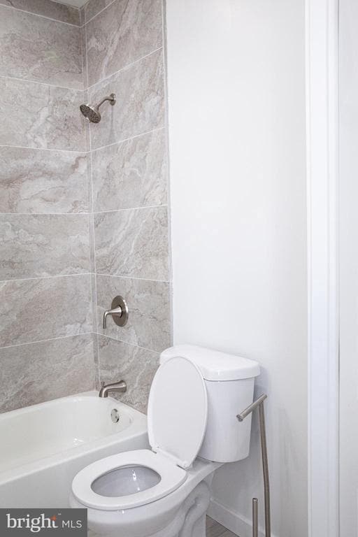 Photo - 2440 Clifford St Unidad 2