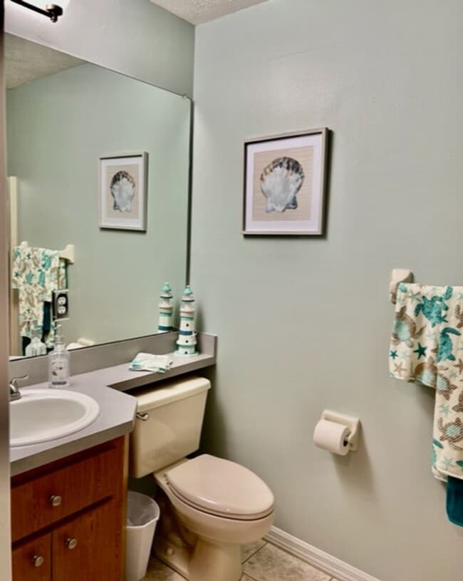 Photo - Beautiful Waterfront 2/2 Furnished Home Av...