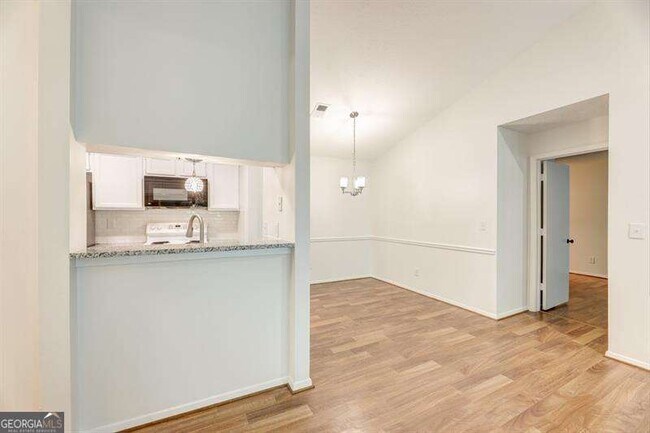 Photo - 529 Warm Springs Cir