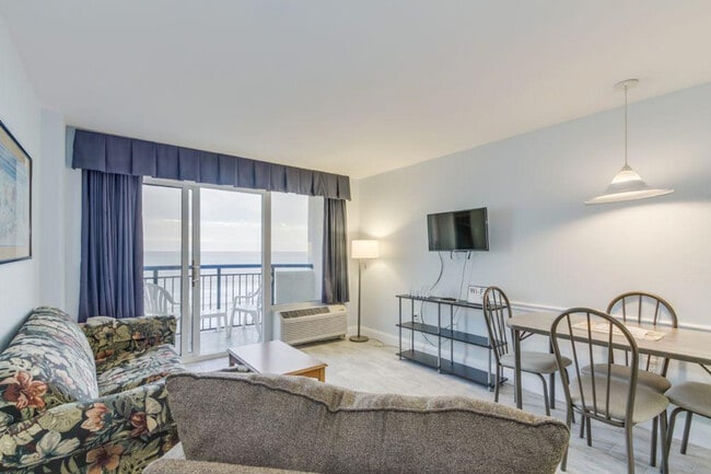 Building Photo - 2300 N Ocean Blvd Rental