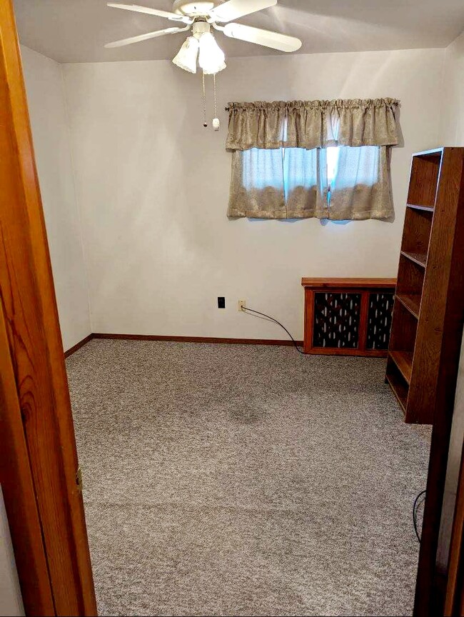 Photo - 718 Hannah St