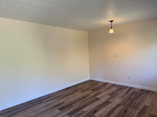 Photo - 6070 Brooklyn Rd Unidad 2