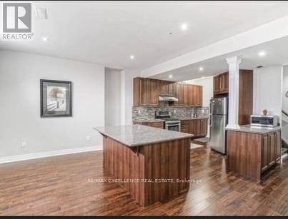 Photo - 28 Midsummer Dr