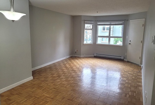 Photo - 921 Thurlow St Unit 402