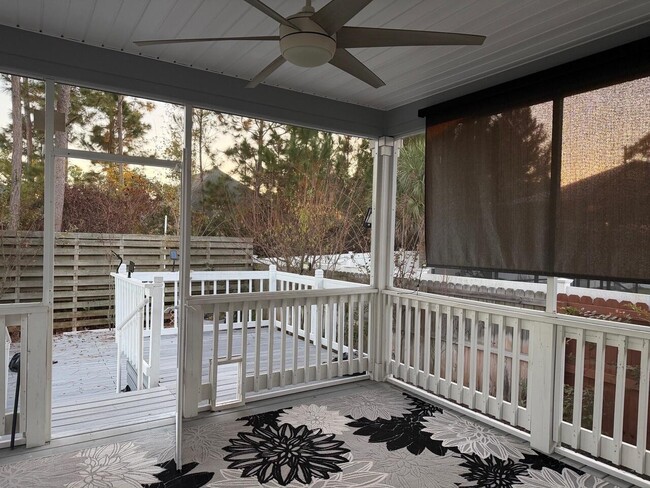 Photo - 590 Las Roblas Grande Dr