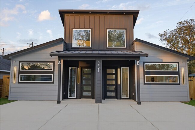 Photo - 5125 Doolittle Blvd