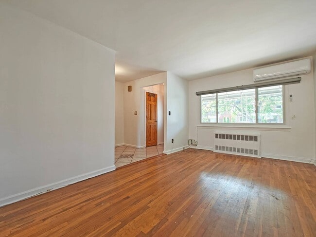 Photo - 3324 Hone Ave
