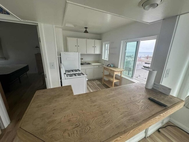 312 Rosecrans Ave Unit 3619