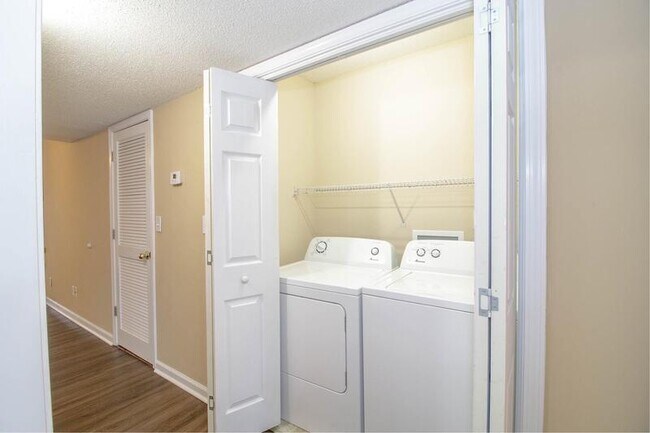 Photo - 2107 Ringgold Ct