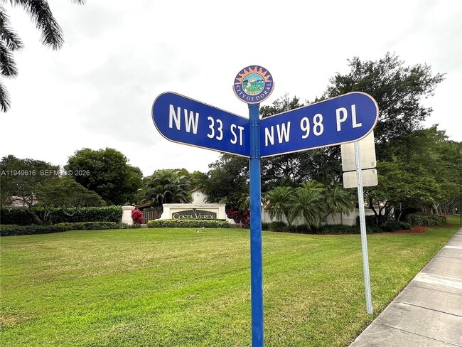 Photo - 9842 NW 29th St