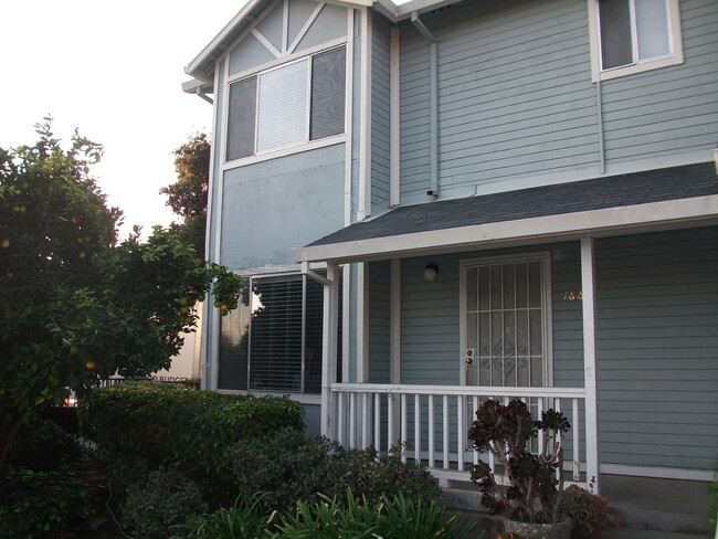 3 Bedroom Townhouse in East San Jose - 3 Bedroom Townhouse in East San Jose