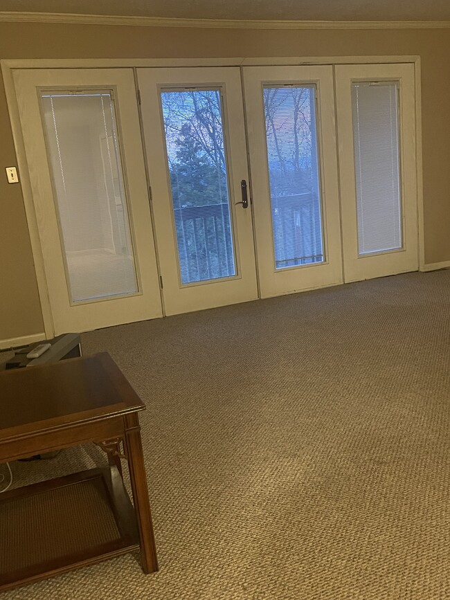 Photo - 283 Alpine Dr