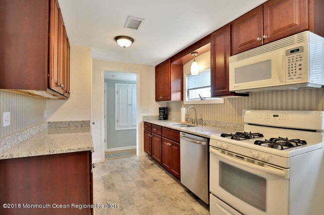 Photo - 127 Trenton Ave