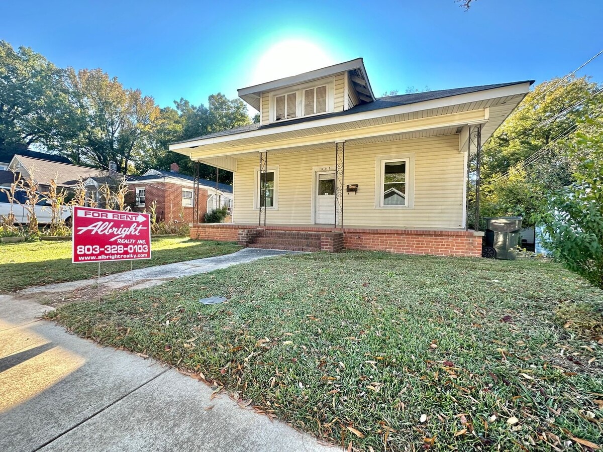 Photo - 505 Ebenezer Ave