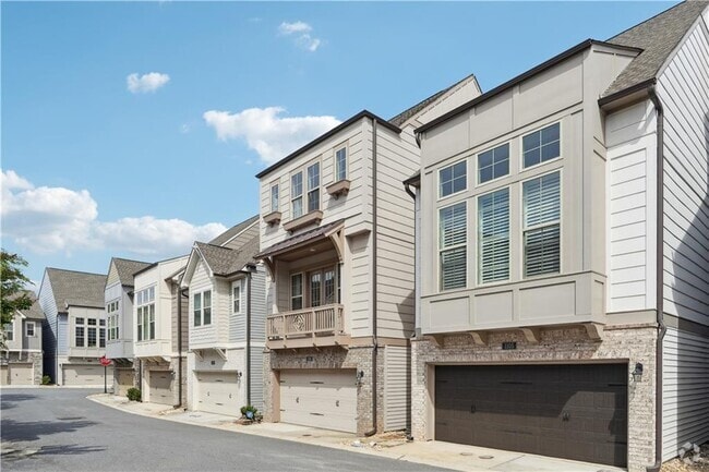 Building Photo - 1105 Kirkland Circle Rental