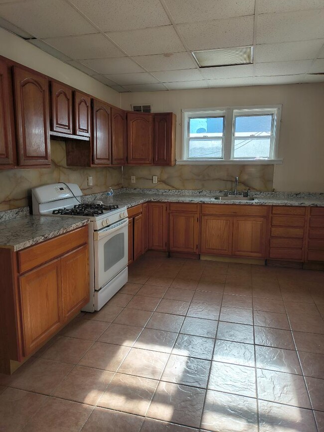 Photo - 616 E Wyoming Ave