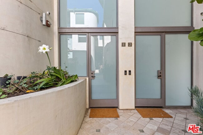 Photo - 11 Marine Terrace Unit 1