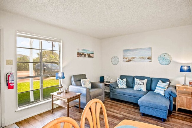 Building Photo - 2025 Eleventh Street-SI FL1-ID1023252P Unit SI FL1-ID1023252P