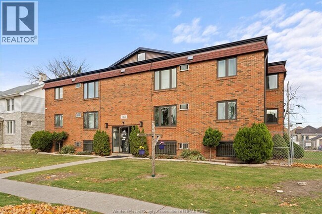 Photo - 1160 Howard Ave Unité 101