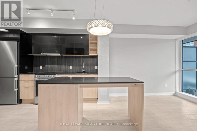 Photo - 31 Tippett Rd Unité 341